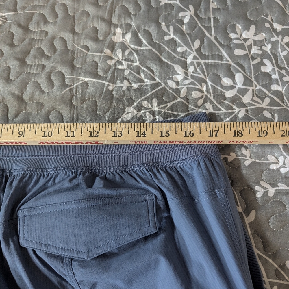 Lululemon Dance Studio Mid Rise Cargo Pants Size L - Picture 5 of 7